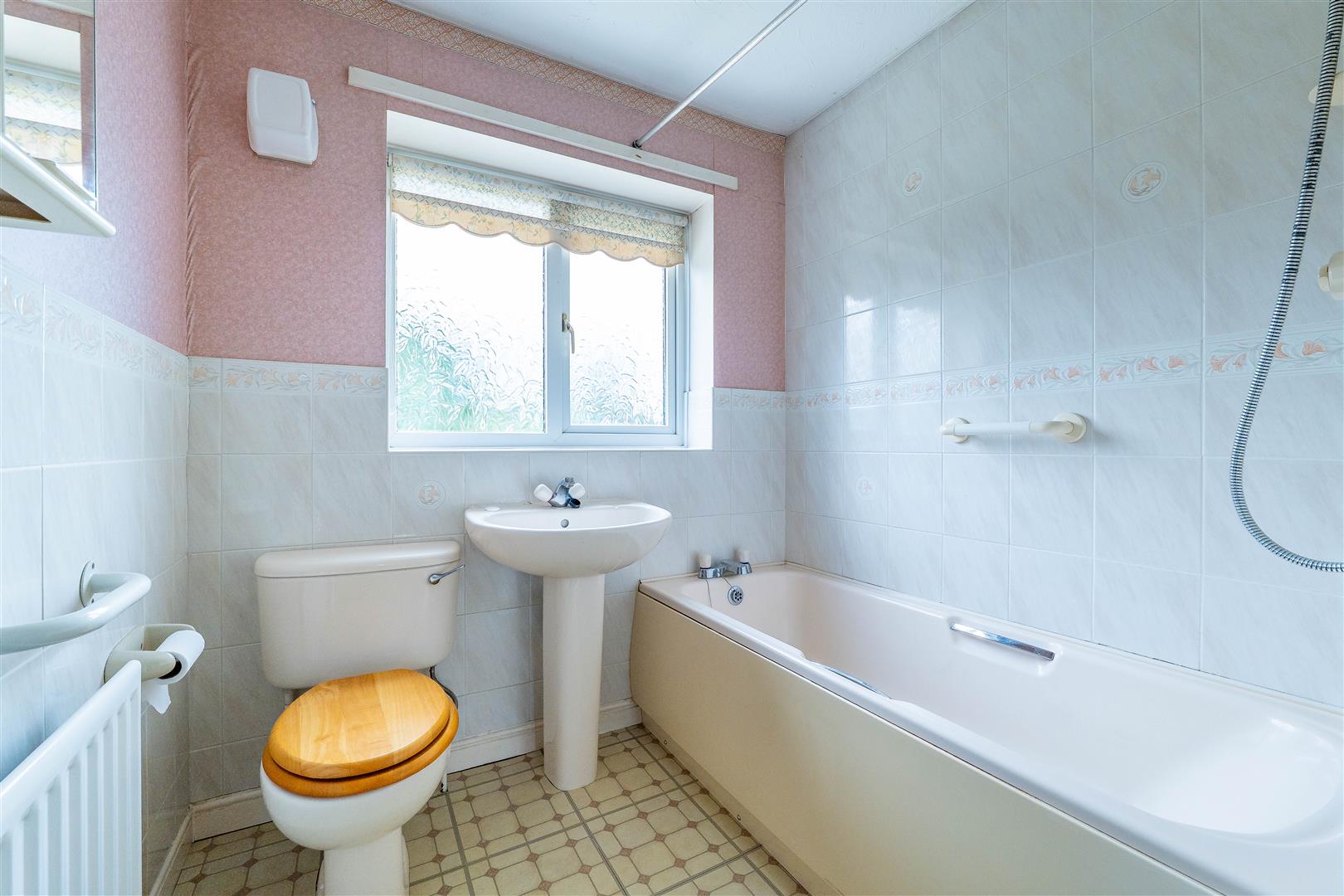 3 bed property in Langstone Close, Bolton